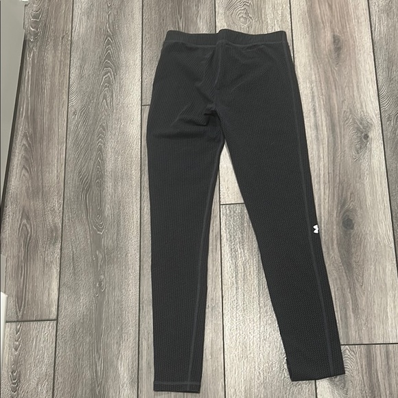 Under Armour Black Leggings for Active Comfort -waffle design Size XS - Picture 4 of 6